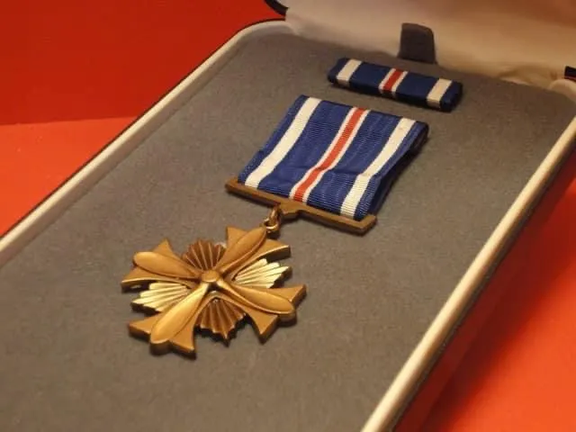 美國飛行優異十字章