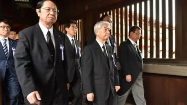 日本國會參眾兩院議員參拜了靖國神社
