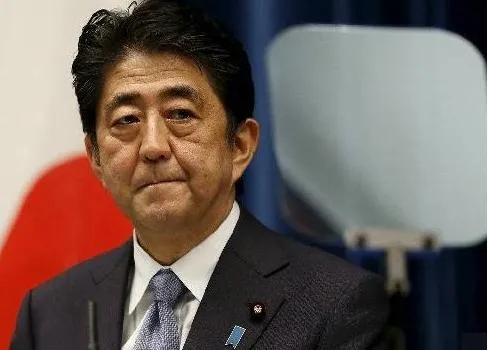 安倍史無前例的一個月內休假兩次