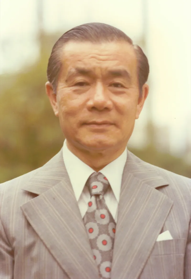 The Lifelong Integrity of Sun Yun-suan: A Mirror for Government Officials Worldwide