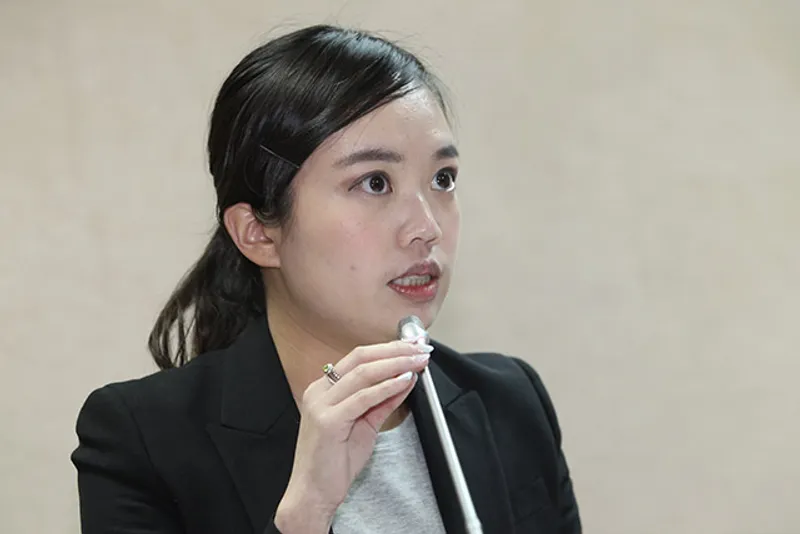 時事：淡水蔡依林犯眾怒 — 呂孫綾質詢失誤遭批『靠爸世襲』